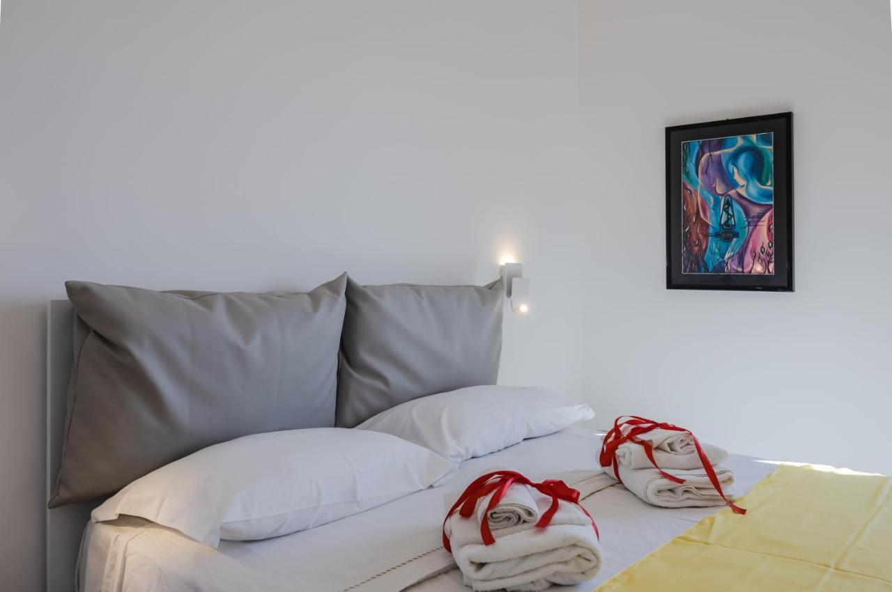 לצ'ה Licia & Tonino Apartments Near The Station מראה חיצוני תמונה
