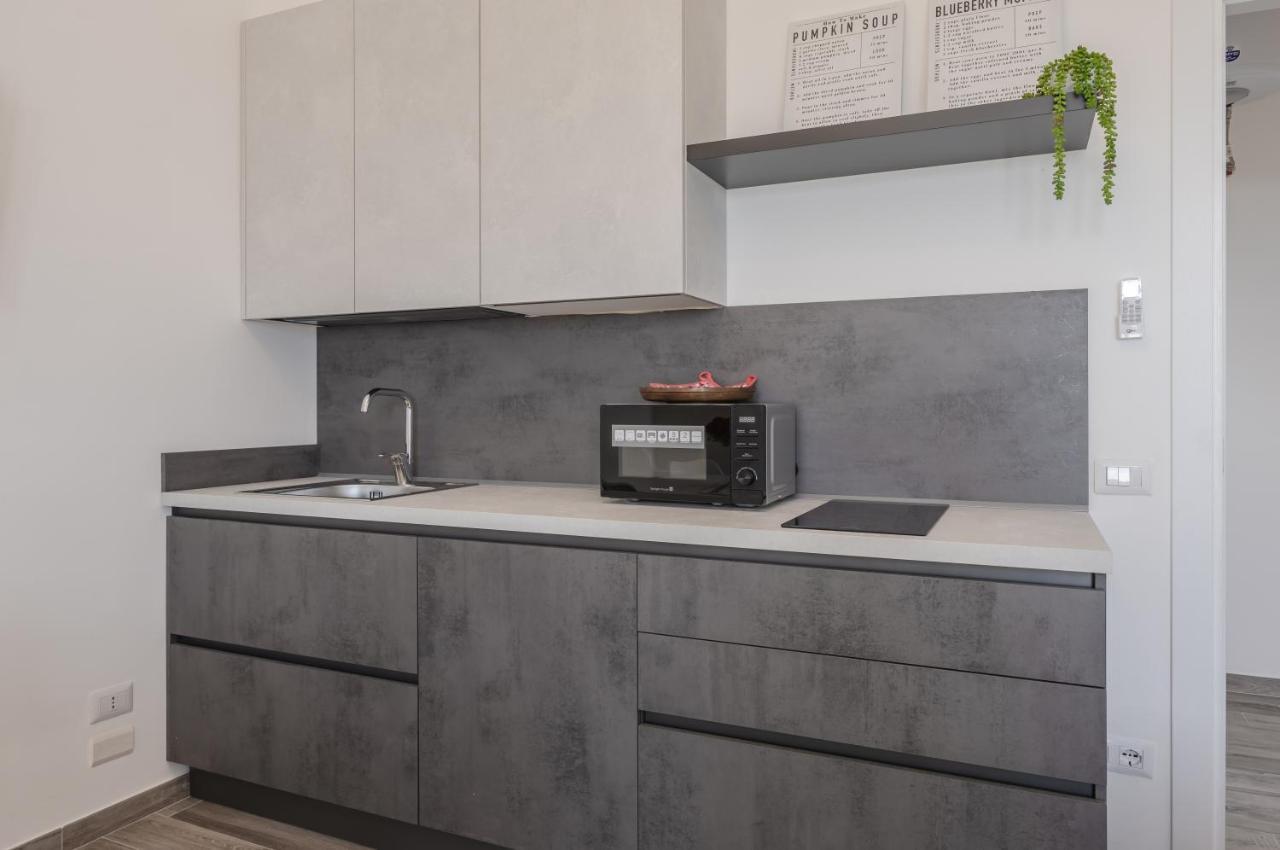 לצ'ה Licia & Tonino Apartments Near The Station מראה חיצוני תמונה